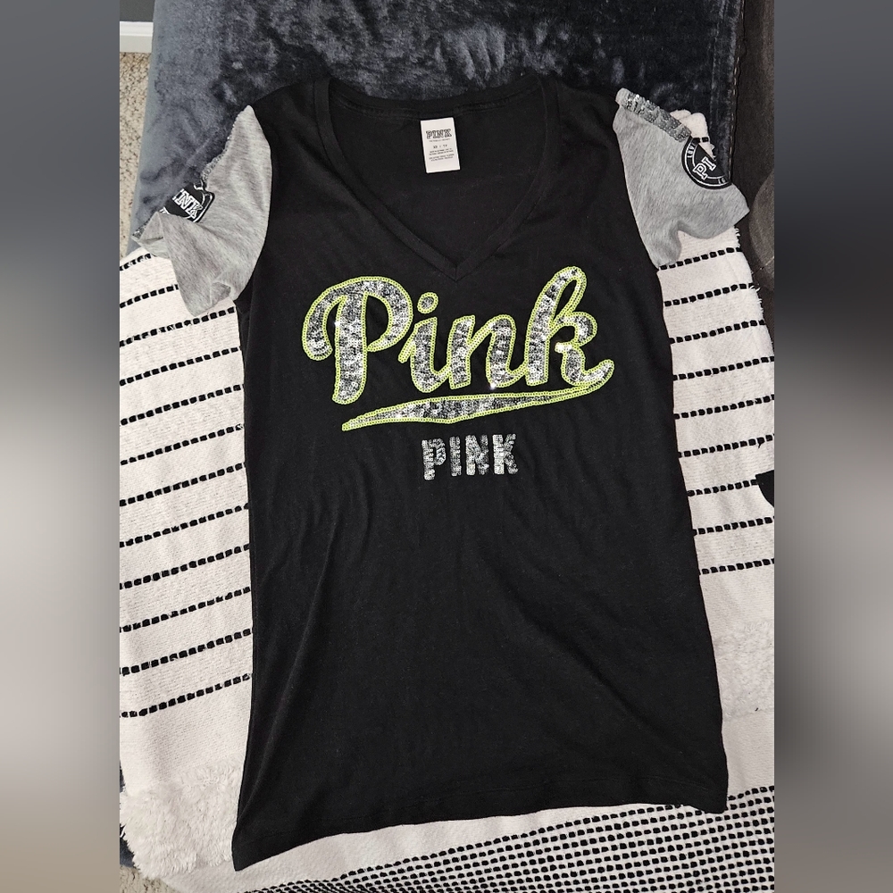 Vs Pink Bling tee